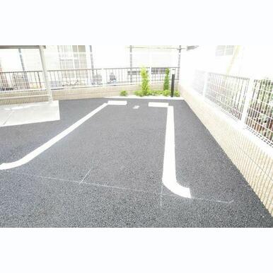 ★敷地内駐車場有り★