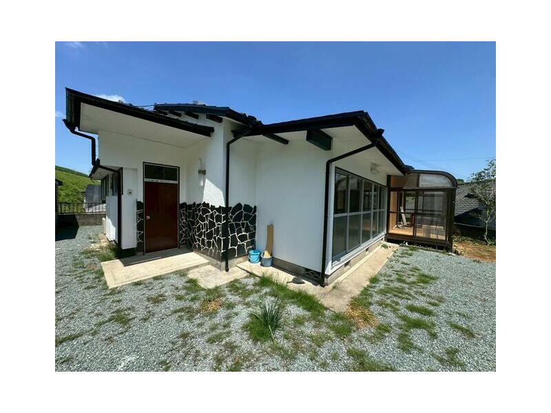 Koshi City, Sakae (Miyoshi Station) single-story building 5DK