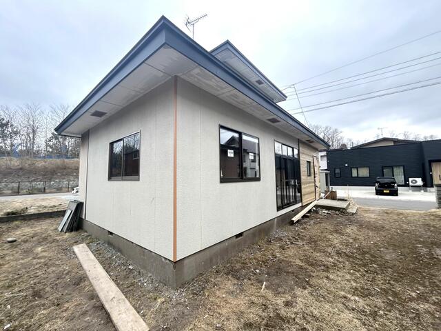 アットホーム】能代市 落合字中大野（向能代駅） 2階建 3LDK