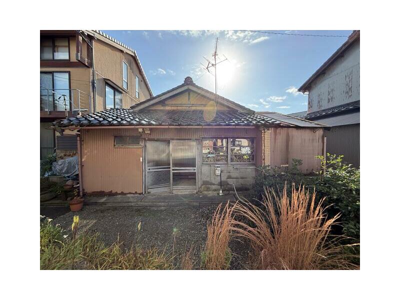 Kanazawa-shi, Kanazawa Nagasaka 1-chome, flat roof, 3K

2.4 million yen