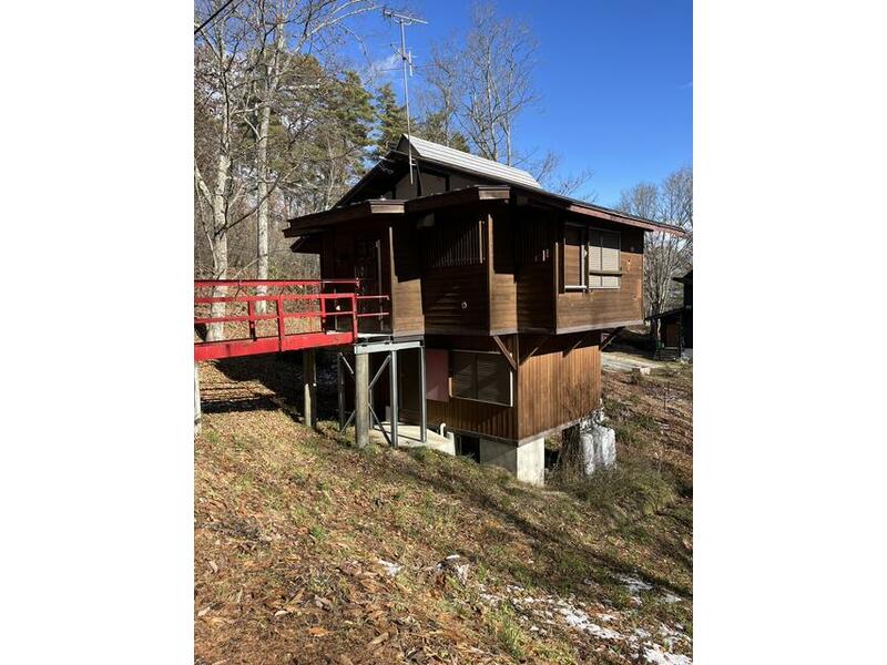 Iizuna Town, Kamiminochi District, Takasaka (Mure Station) 2-story 2LDK