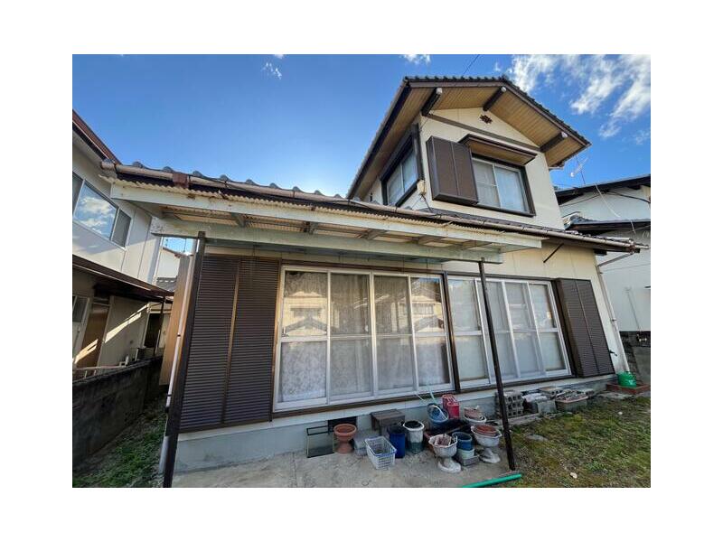 Iwakuni City, Monzencho 2-chome (Minami-Iwakuni Station) 2-story building 5DK