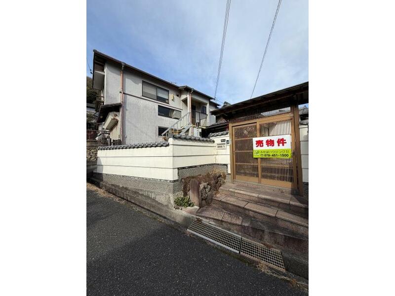 Kawaramachi, Aioi city (Aioi station) 2F 5SLDK

1.5 million yen