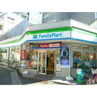 ファミリーマート 中野桃園店 距離:253m