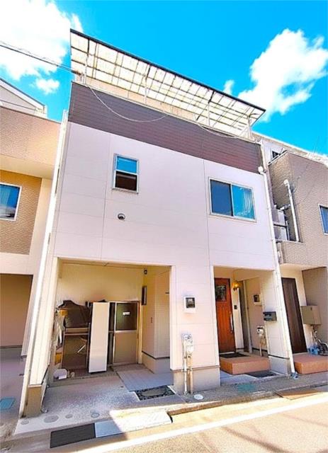 Cheap house for sale in Yokohama, Kanagawa