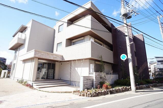 アットホーム グランパ大宮 １０２ ２ｌｄｋ 提供元 シャーメゾンショップ 株 レックス大興 大宮西口店 さいたま市大宮 区の賃貸マンション