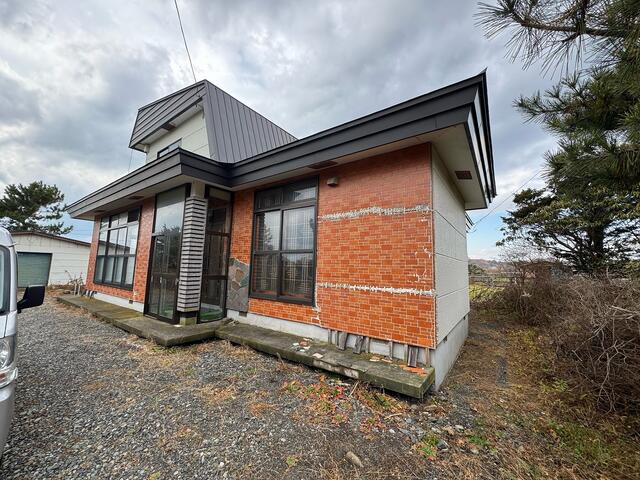 Cheap house for sale in Hidaka, Hokkaido