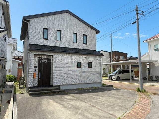 Cheap house for sale in Kitakanbara, Niigata