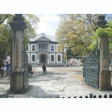 龍谷大学 距離:1,900m