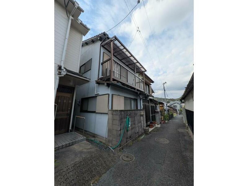 Yahatahigashi Ward, Kitakyushu City, Showa 1-chome (Minami Kokura Station) 2-story 4DK