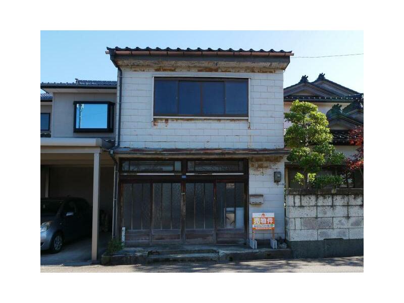 Imizu City, Yahata Town 3-chome (Nakanumizato Station) 2-story building 6K