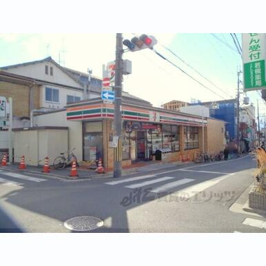 セブンイレブン 丹波橋駅西店 距離:600m