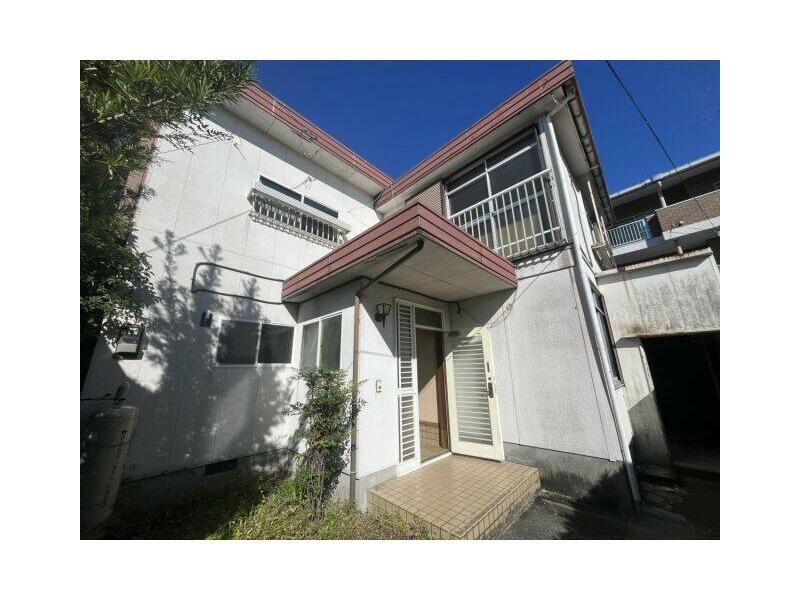 Inoue-cho, Yatsushiro-city (Shin-Yatsushiro Sta.) 2F 5DK

1,500,000 yen