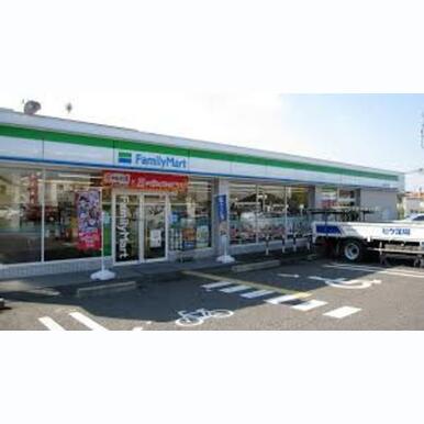 ファミリーマート堺鳳西町店 距離:658m