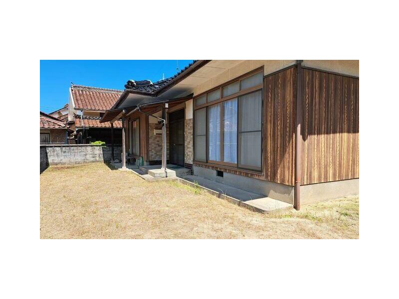 Gotsu City, Naboko Town (Naboko Station) Single-story building 2DK