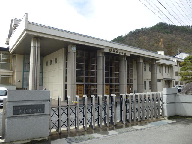 アットホーム 長野市 大字南長野 長野駅 2階建 ５ｓｌｄｋ 長野市の中古一戸建て 提供元 株 高見澤 不動産事業部 一軒家 家の購入