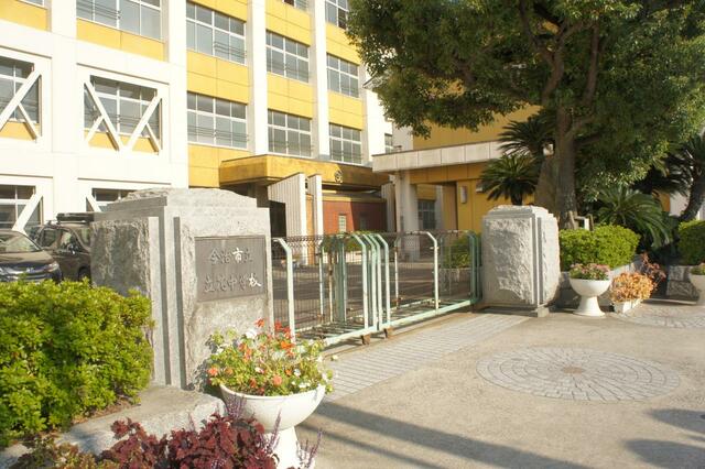 アットホーム 今治市 東鳥生町３丁目 伊予富田駅 2階建 ４ｌｄｋ 今治市の新築一戸建て 提供元 株 ファミリーホーム 松山支店 一軒家 家の購入