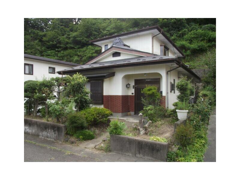 Shirakawa City, Oganomeyama (Shirakawa Station) 2-story building 5DK