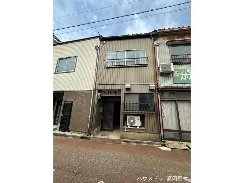 Imizu City, Chuo Town (Shimmachiguchi Station) 2-story building 5K