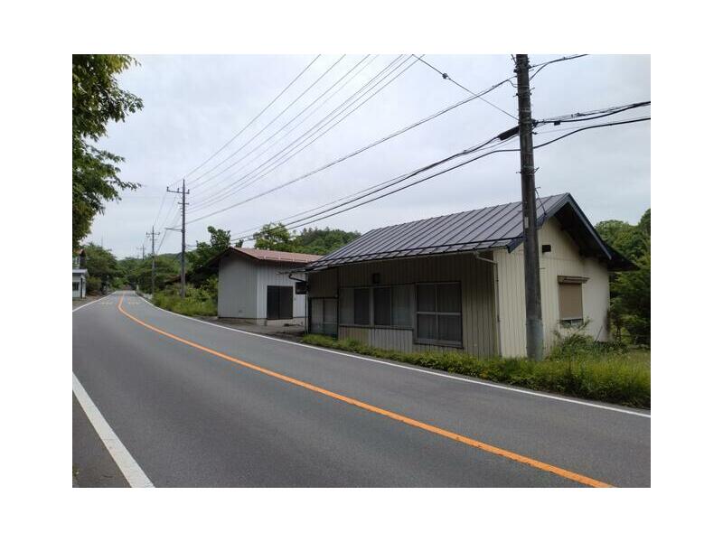 Azuma-gun, Higashi-Azuma Town, Oaza Hagiu (Gohara Station) Single-story building 4DK