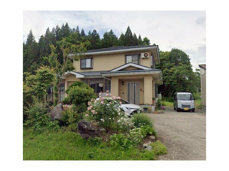 Yonezawa City, Oaza Kutitazawa (Nishi-Yonezawa Station) 2-story 7LDK