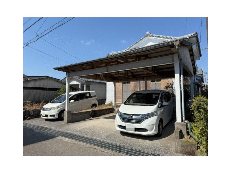 Nichinan City, Agatahigashi 11-chome (Nichinan Station) 2-story building 6DK