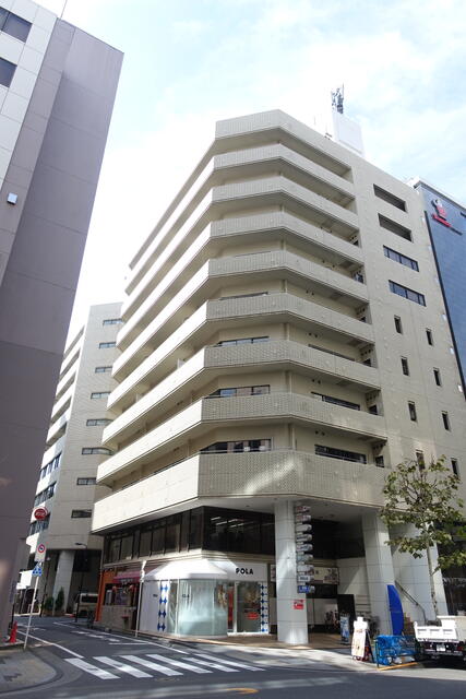 アットホーム】新宿区 新宿1丁目(新宿御苑前駅) の駐車場（提供