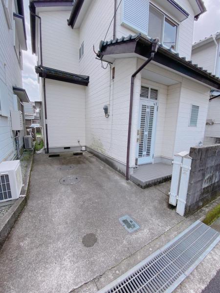 アットホーム 高知市 中久万 円行寺口駅 2階建 ４ｄｋ 高知市の中古一戸建て 提供元 イエステーション高知店 有 グローバル住宅 一軒家 家の購入