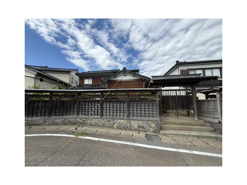 Kashiwazaki City Yoneyamadai 3-chome (Kashiwazaki Station) 2-story 5DK