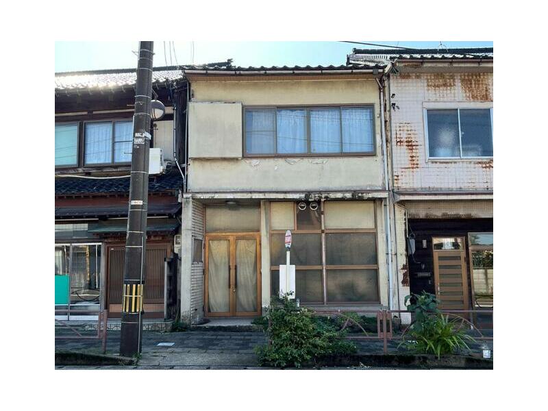 Oyabe City Nishifuku Town (Ishido Station) 2-story building 4DK