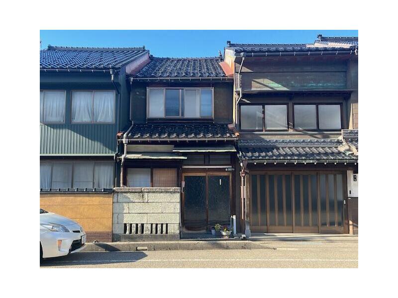 Takaoka City, Sengoku-cho 2-story 8DK