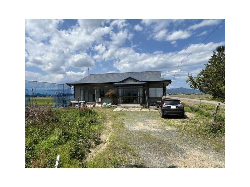 Higashi-Okitama District, Kawanishi Town, Oaza Sujima (Takahata Station) Single-story 4DK