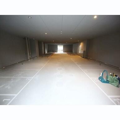 屋根付き駐輪場・バイク置場