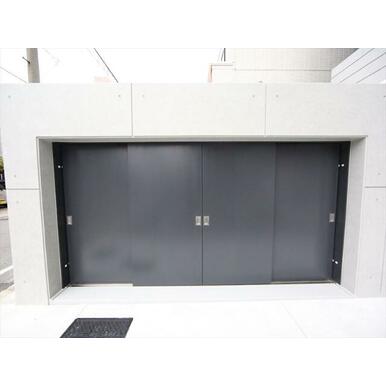 敷地内ゴミ置き場