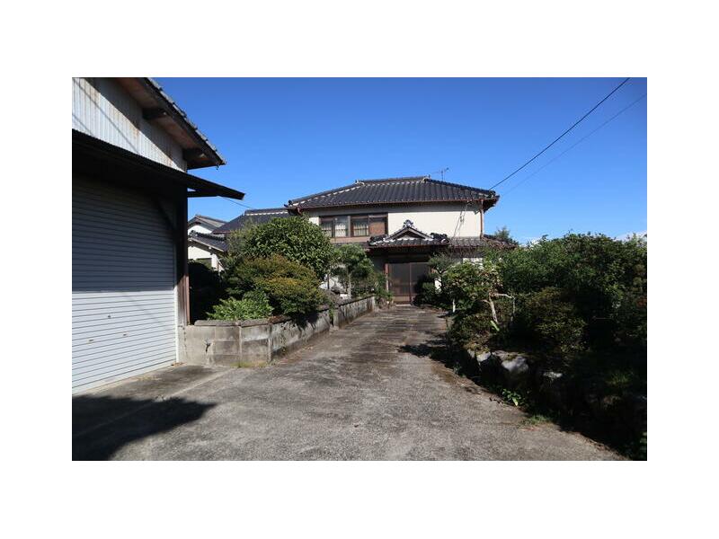 Kishima District, Shiraishi Town, Oaza Chikukiri 2-story 11DK