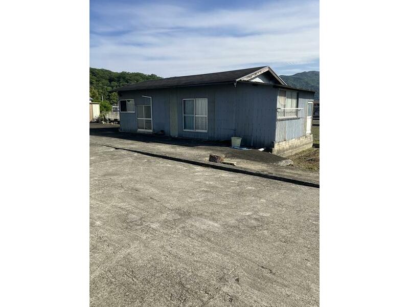 Yoshinogawa City, Kamojima Town, Oe Aza Oezuka (Oezuka Station), 1-story, 4DK