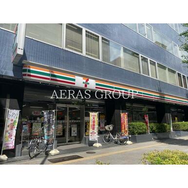 セブン－イレブン　台東駒形１丁目店 距離：153m