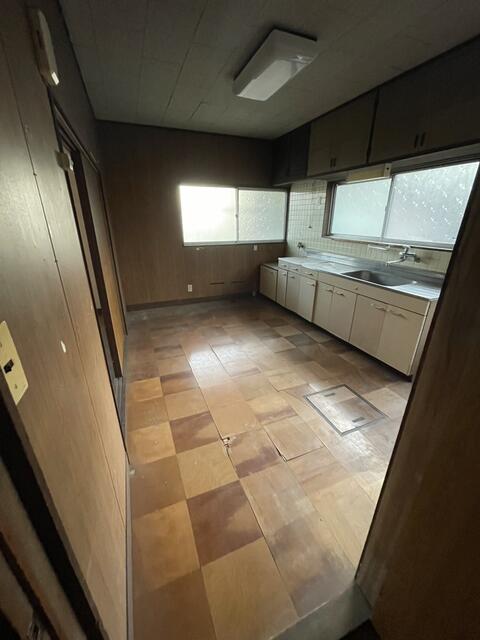 Yamanami-cho, Onomichi City (near Higashi-Onomichi Station) 2-story building, 4LDK &mdash; photo 2
