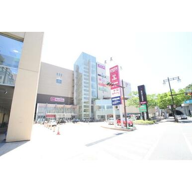 イオンモール 距離：450m