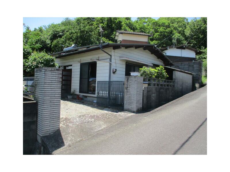 Kokubunji-cho, Takamatsu-shi, Takamatsu (Kokubu station) Single-story building, 4K

Single-storied house 4K 800,000 yen