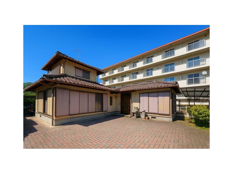 Tsukumi City, Oaza Tsukumi (Tsukumi Station) 2-story building 5DK