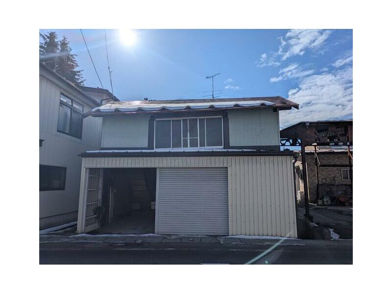 2F 8DK in Sambongi, Osaki-shi, Kanagawa (Furukawa Sta.)

2,800,000 yen