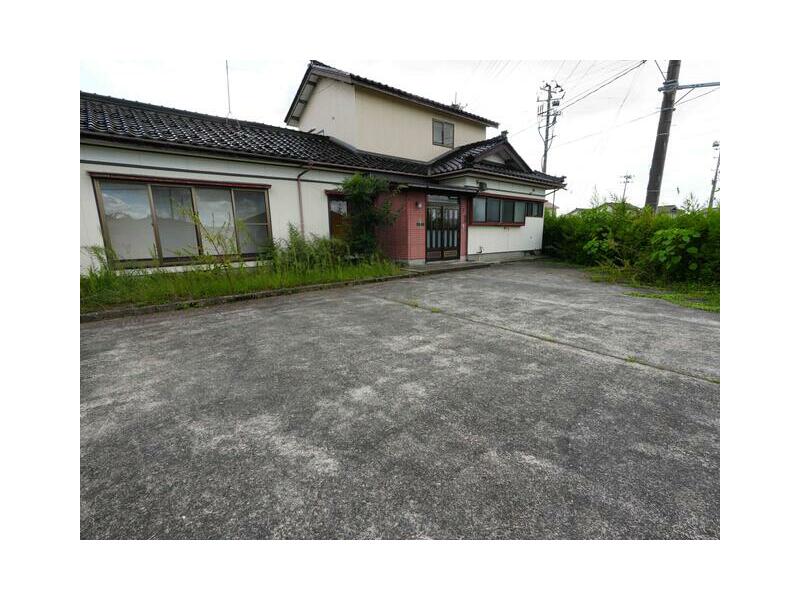 Sakata City, Narahashi, Aramachi (Sunagoe Station) 2-story building 6DK