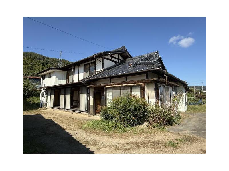 Kita-Saku District, Takashina Town, Oaza Ushika (Sakudaira Station) 2-story 6LDK