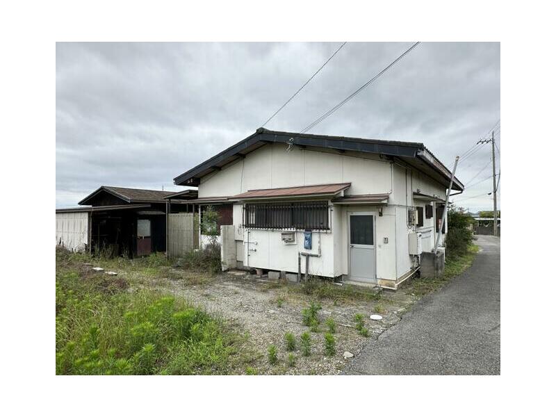 Kakogun Inami Town Kunioka (Toshiyama Station) Single-story building 3DK
