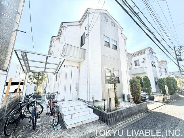 Cheap house for sale in Setagaya, Tokyo