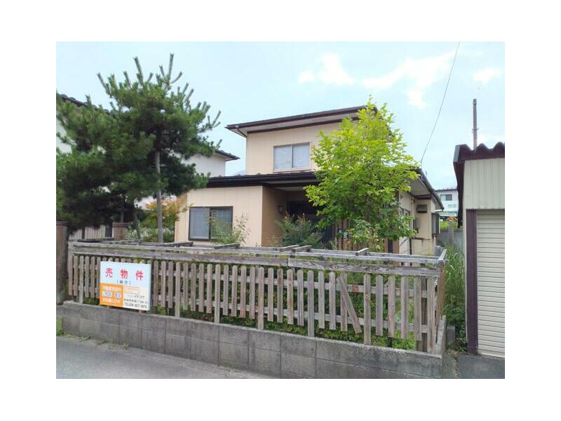 2-story building, 5DK in Ibarajima 2-chome, Akita City