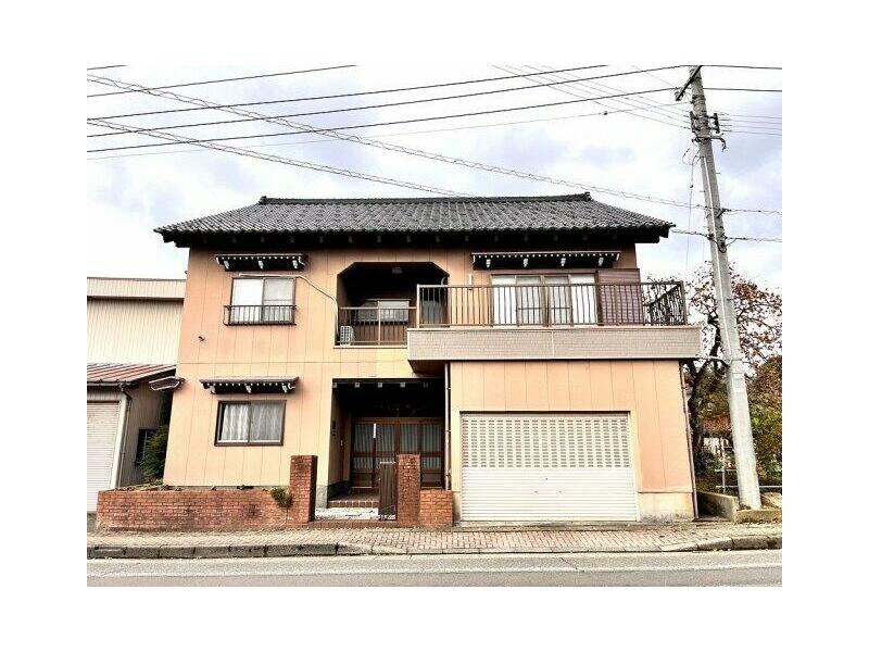 3-story building, 7DK