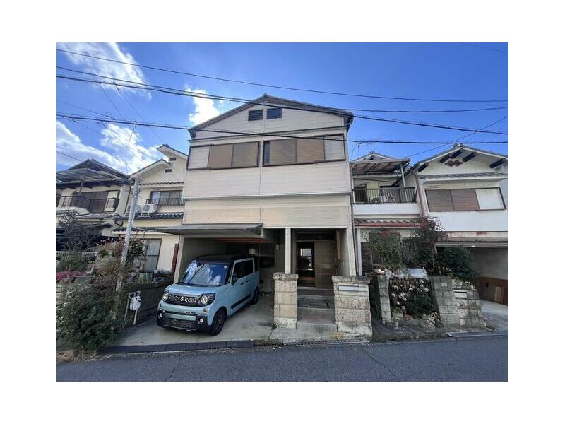 Yamatotakada City, Daito Town (Yamatotakada Station) 2-story 6DK