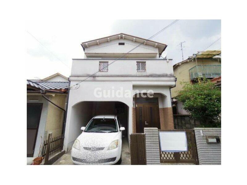 12 minutes on foot from Kintetsu Ikoma Line "Shigisan" Station